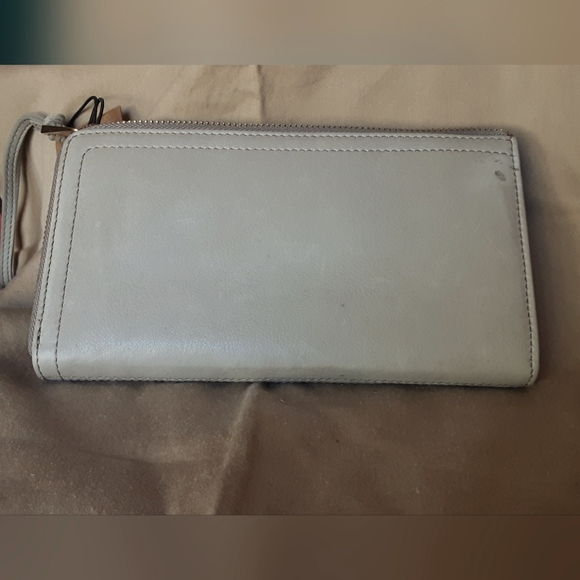 NWT Margo Leather Wristlet Wallet - Picture 4 of 14